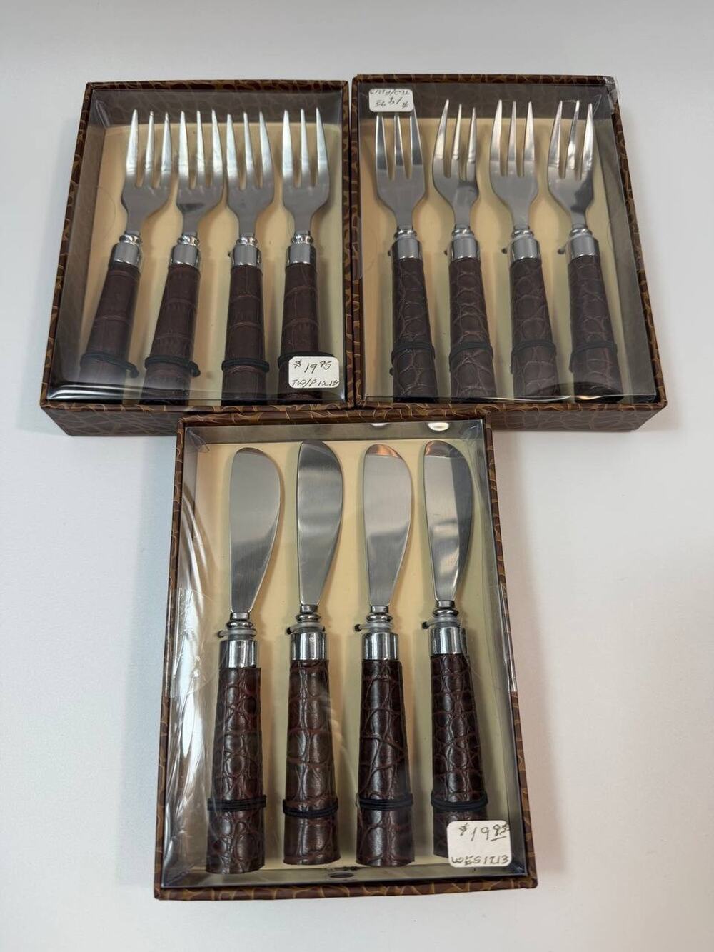 Wild Eye Designs Flatware Set 12 Pc Faux Crocodile Forks & Spreaders New In Box